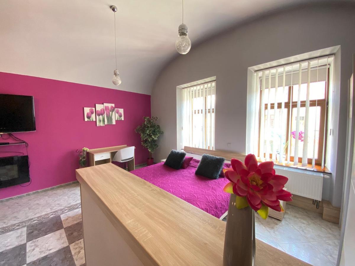 Penzion Hradby Prešov Esterno foto